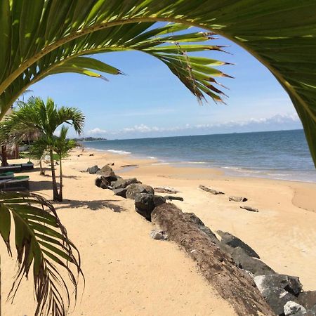 Residence Hoteliere Du Phare Libreville Eksteriør billede