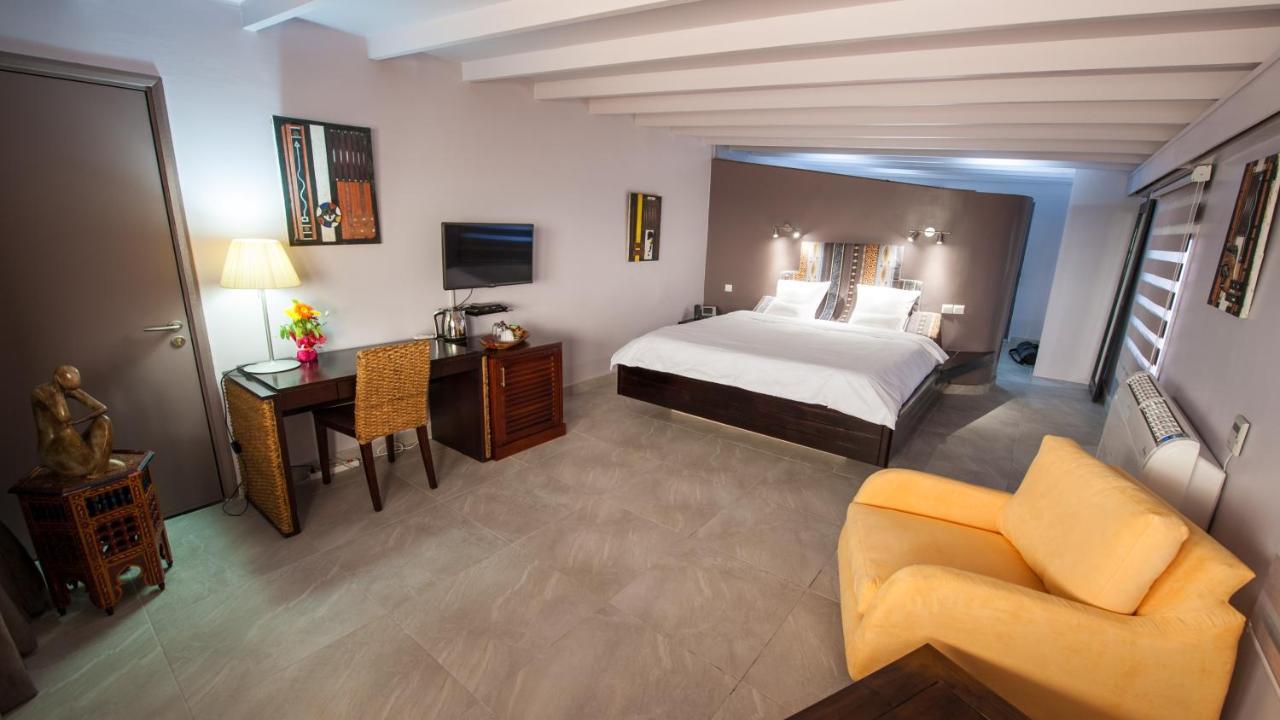Residence Hoteliere Du Phare Libreville Eksteriør billede