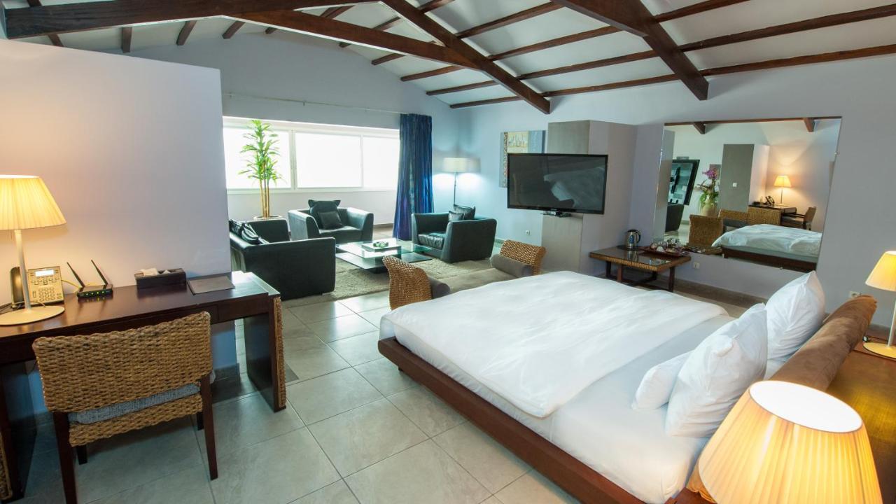 Residence Hoteliere Du Phare Libreville Eksteriør billede