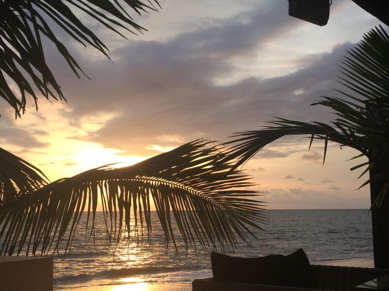 Residence Hoteliere Du Phare Libreville Eksteriør billede