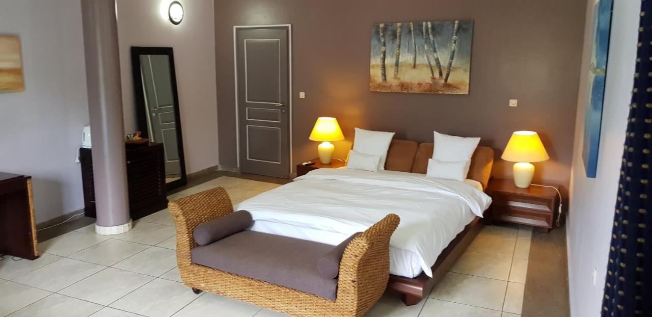 Residence Hoteliere Du Phare Libreville Eksteriør billede